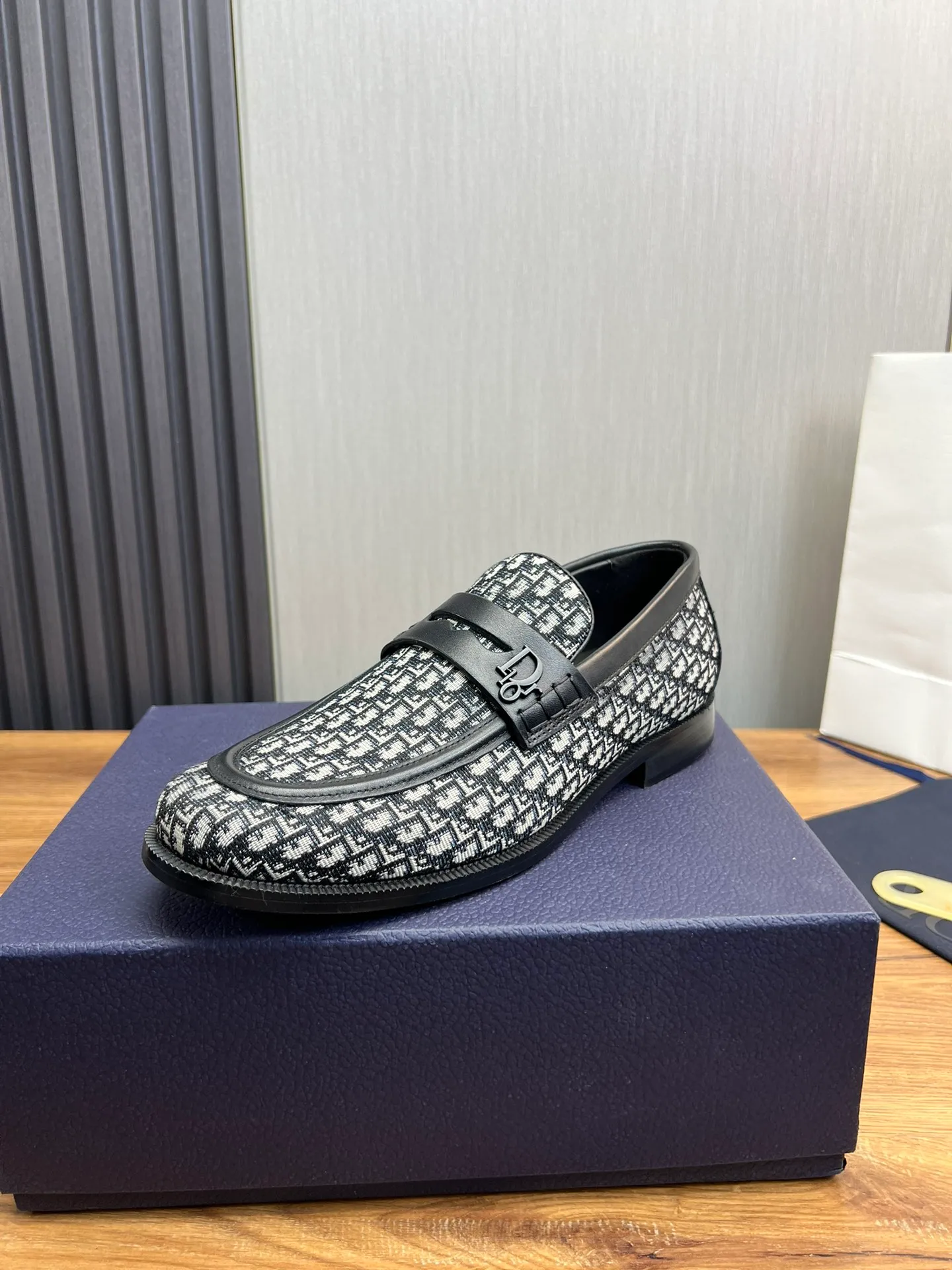 Men's men's shoes💰520💰 Dior men's business casual leather shoes👞all made of imported original brand leather, just to create a more comfortable wearing experience, upper: original cowhide➕imported sheepskin lining, original non-slip and wear-resistant rubber outsole✔️36-45 (38.45 non-returnable)